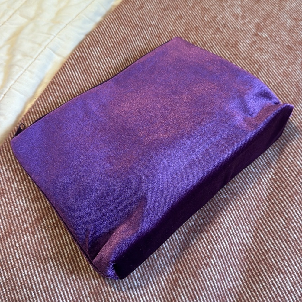 Purple Velvet Bow Clutch Makeup Bag - Picture 4 of 4